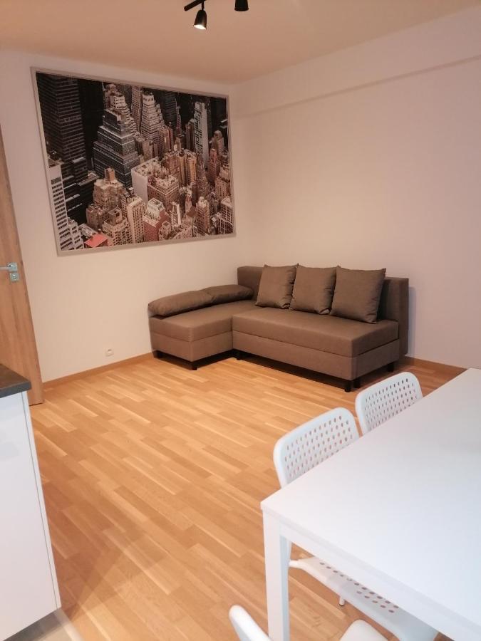 Brand New Two Room Apartment #26 With Free Secure Parking Close To Center 프라하 외부 사진