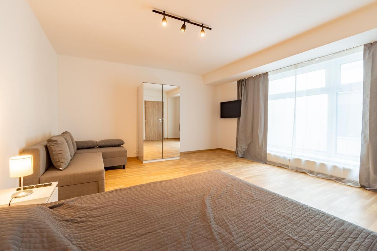 Brand New Two Room Apartment #26 With Free Secure Parking Close To Center 프라하 외부 사진